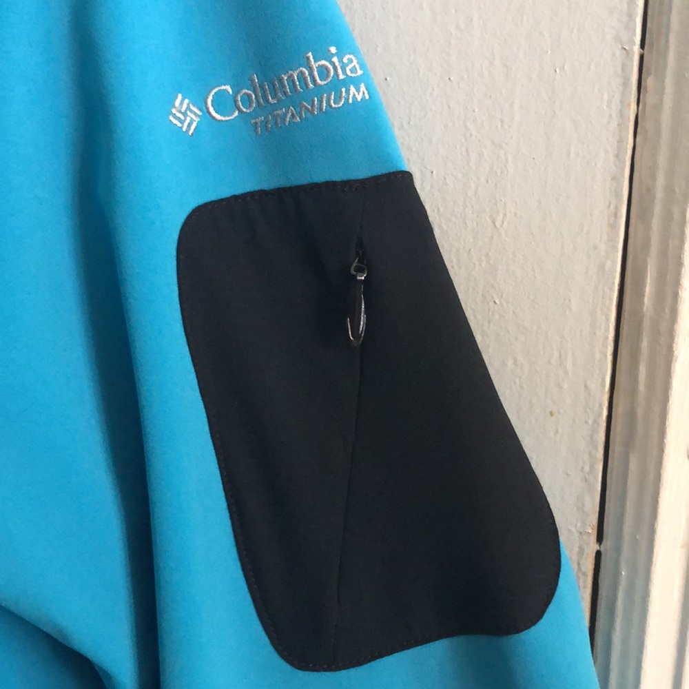 Like New Columbia Titanium Jacket L Women’s - Picture 5 of 11